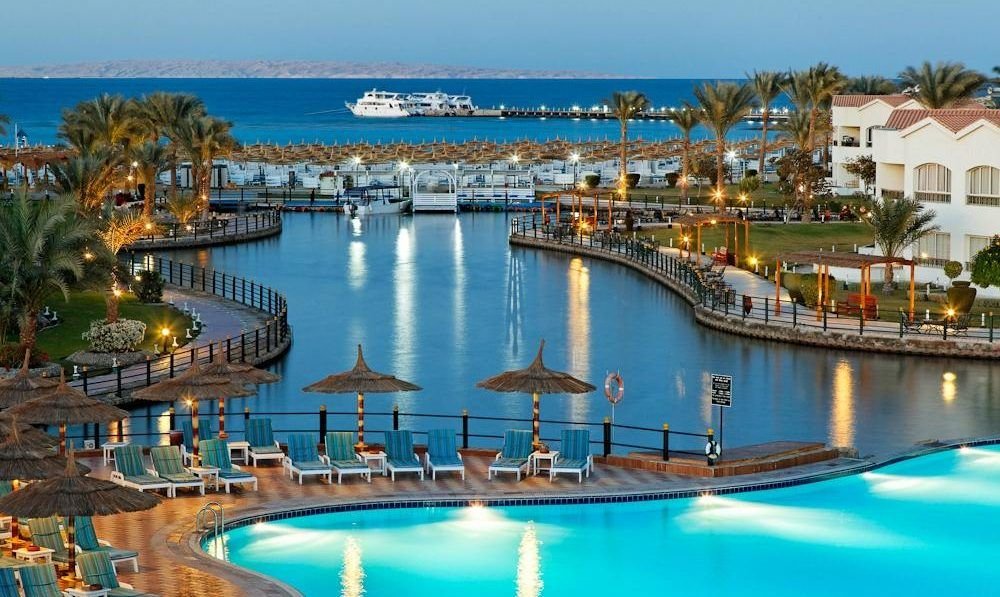 معلومات عن البحر الاحمر